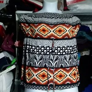 Cute plus size top, strapless.   No Tag.